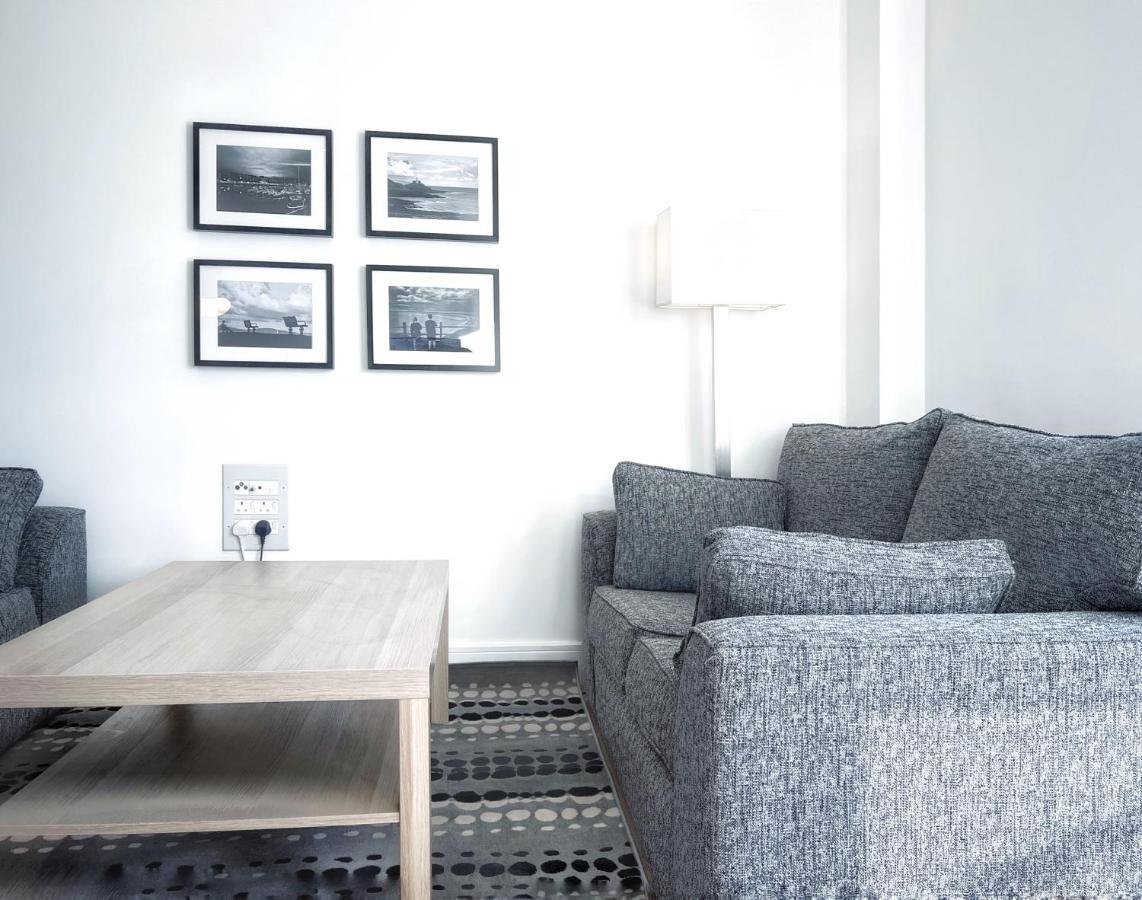 Elegant And Bright Seaside Apt In Swansea Marina Zewnętrze zdjęcie