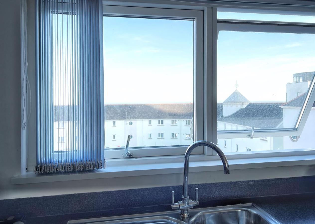 Elegant And Bright Seaside Apt In Swansea Marina Zewnętrze zdjęcie