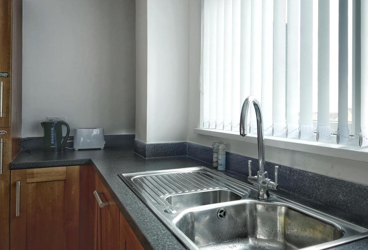 Elegant And Bright Seaside Apt In Swansea Marina Zewnętrze zdjęcie